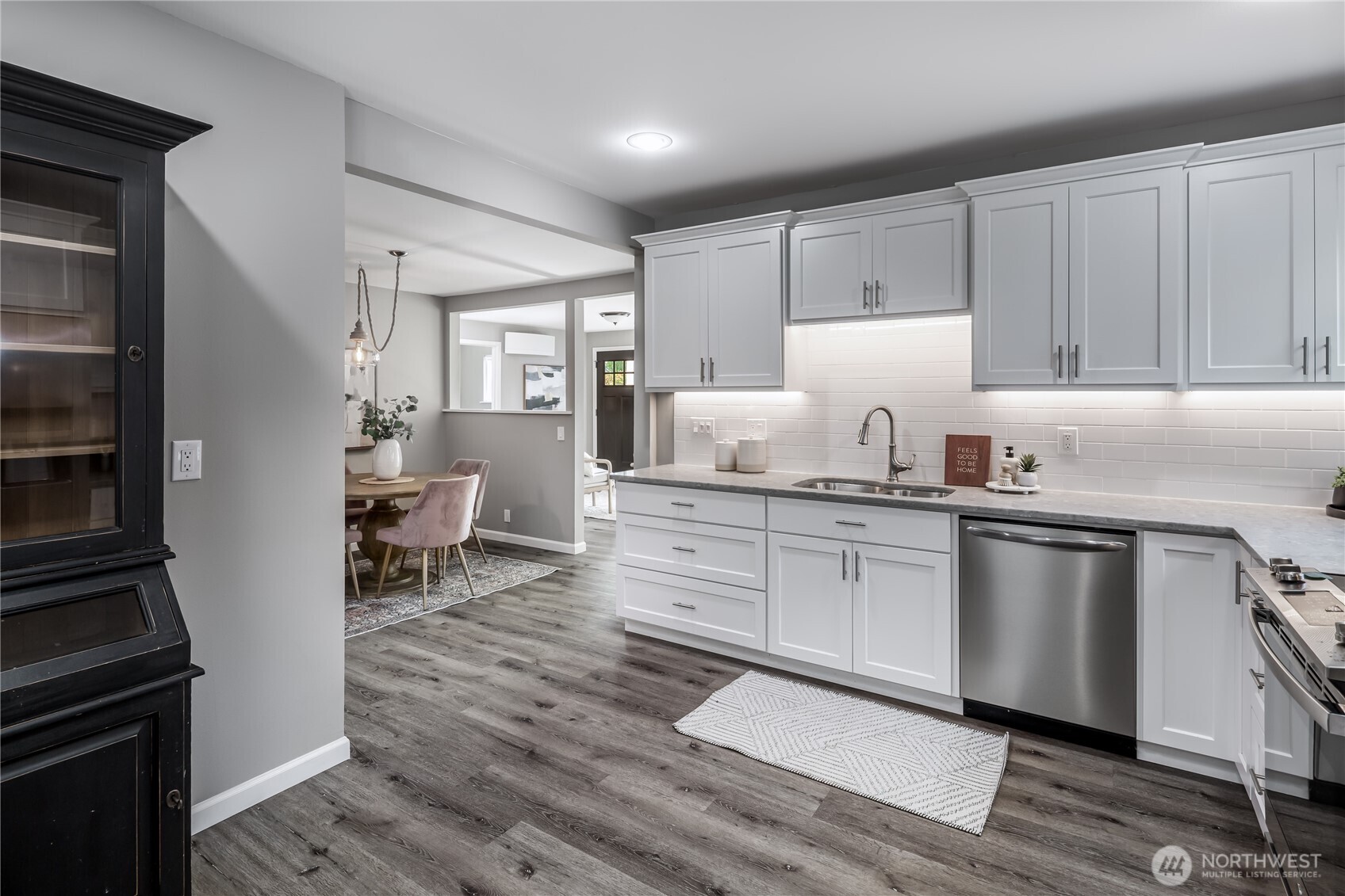 property viewer photo 16