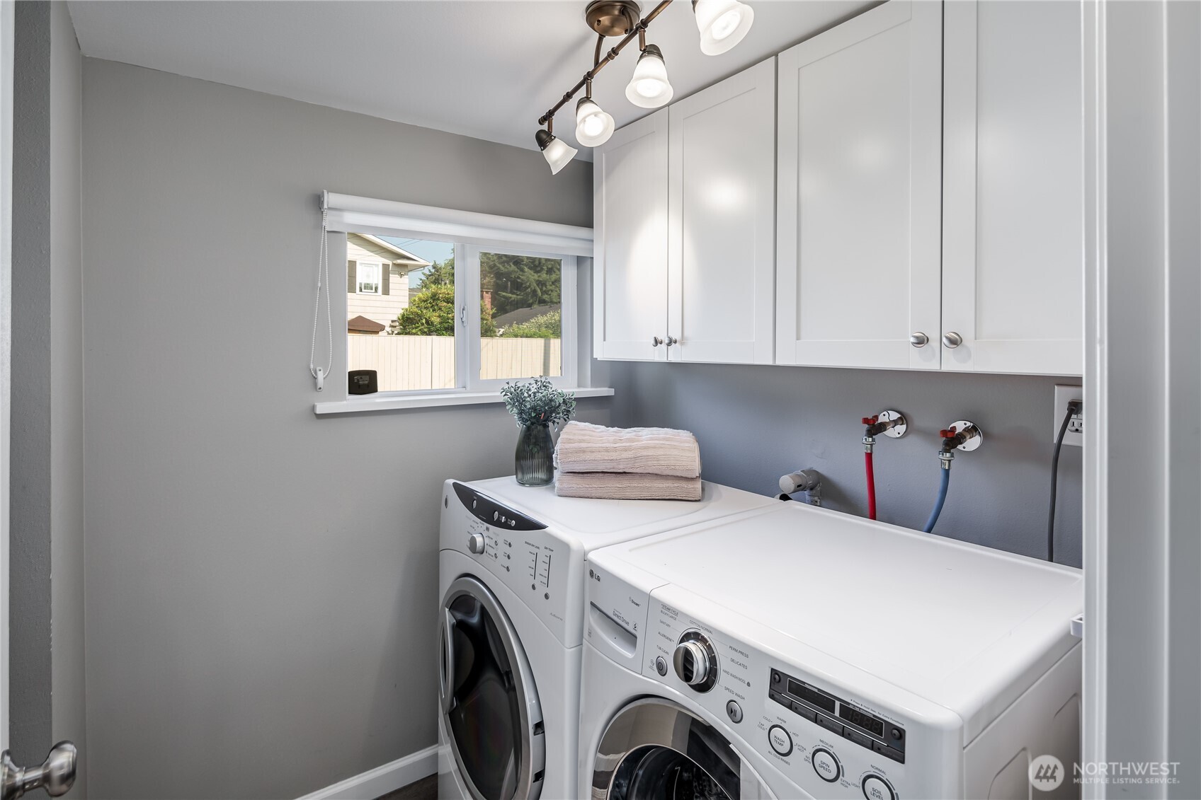 property viewer photo 19
