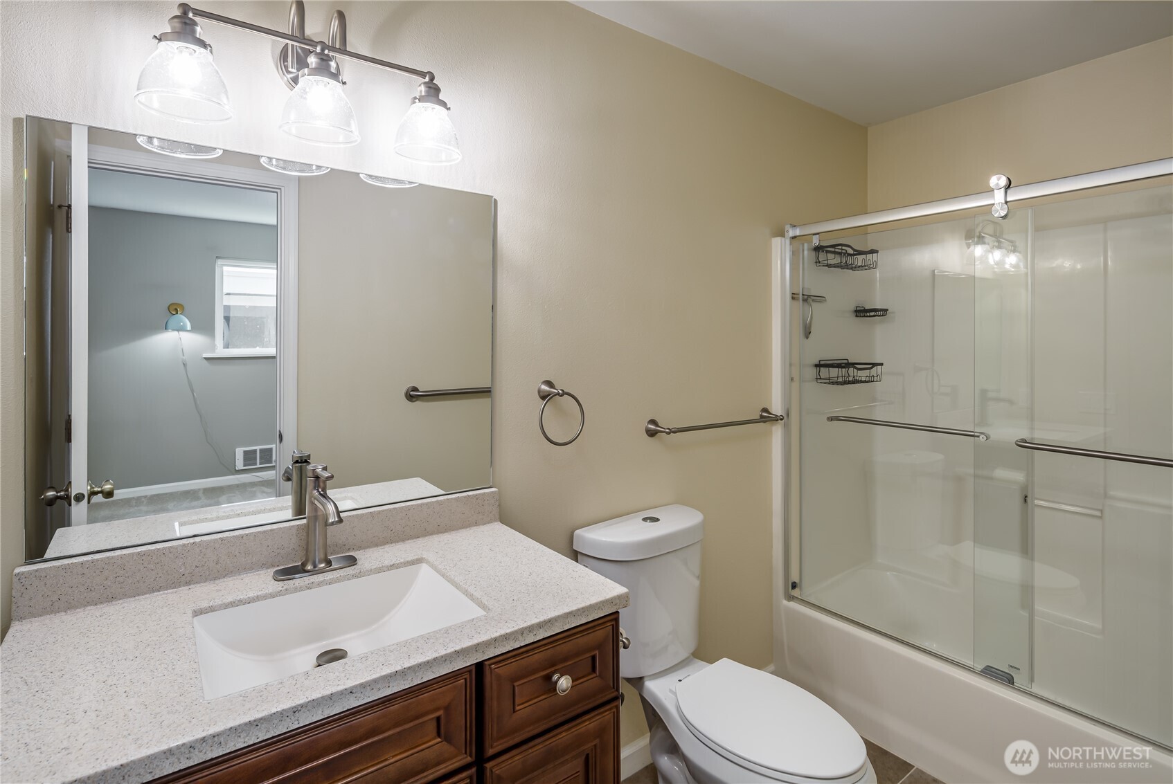 property viewer photo 20