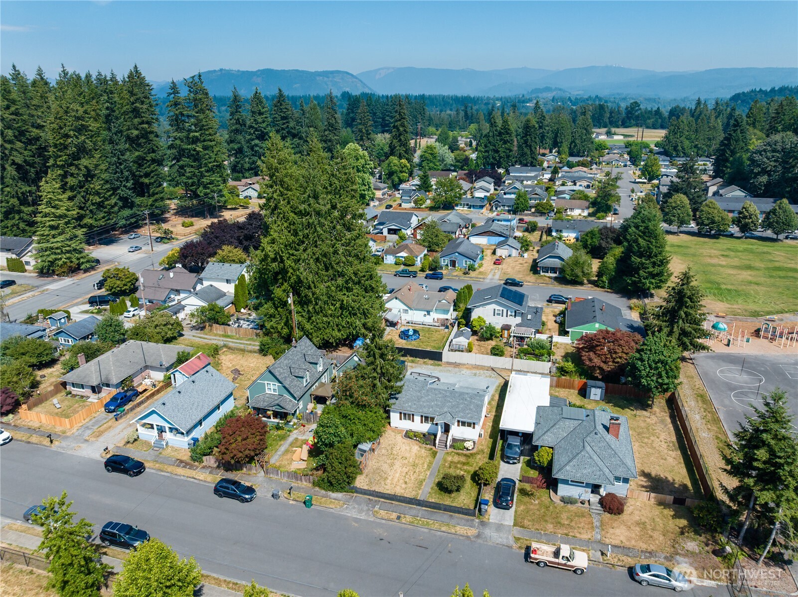 property viewer photo 35