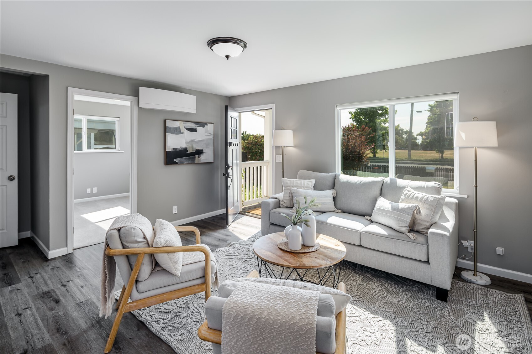 property viewer photo 6