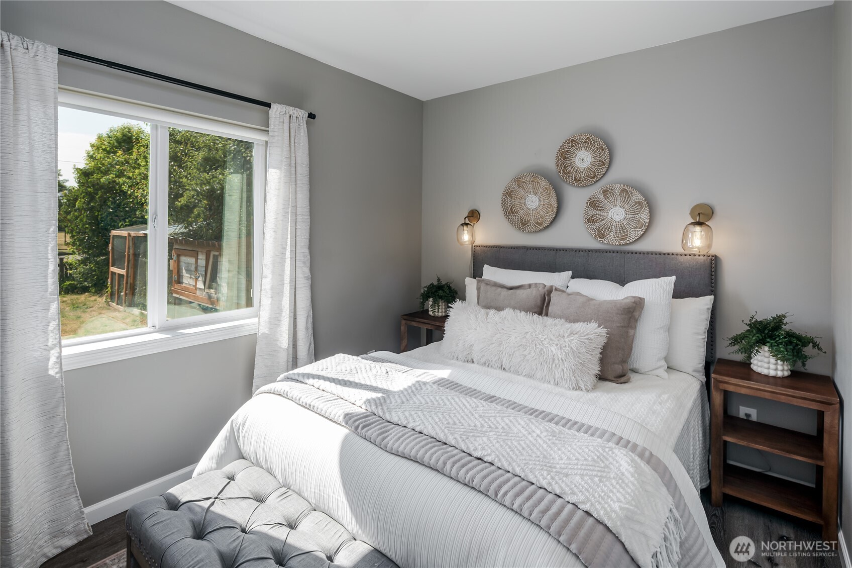 property viewer photo 7