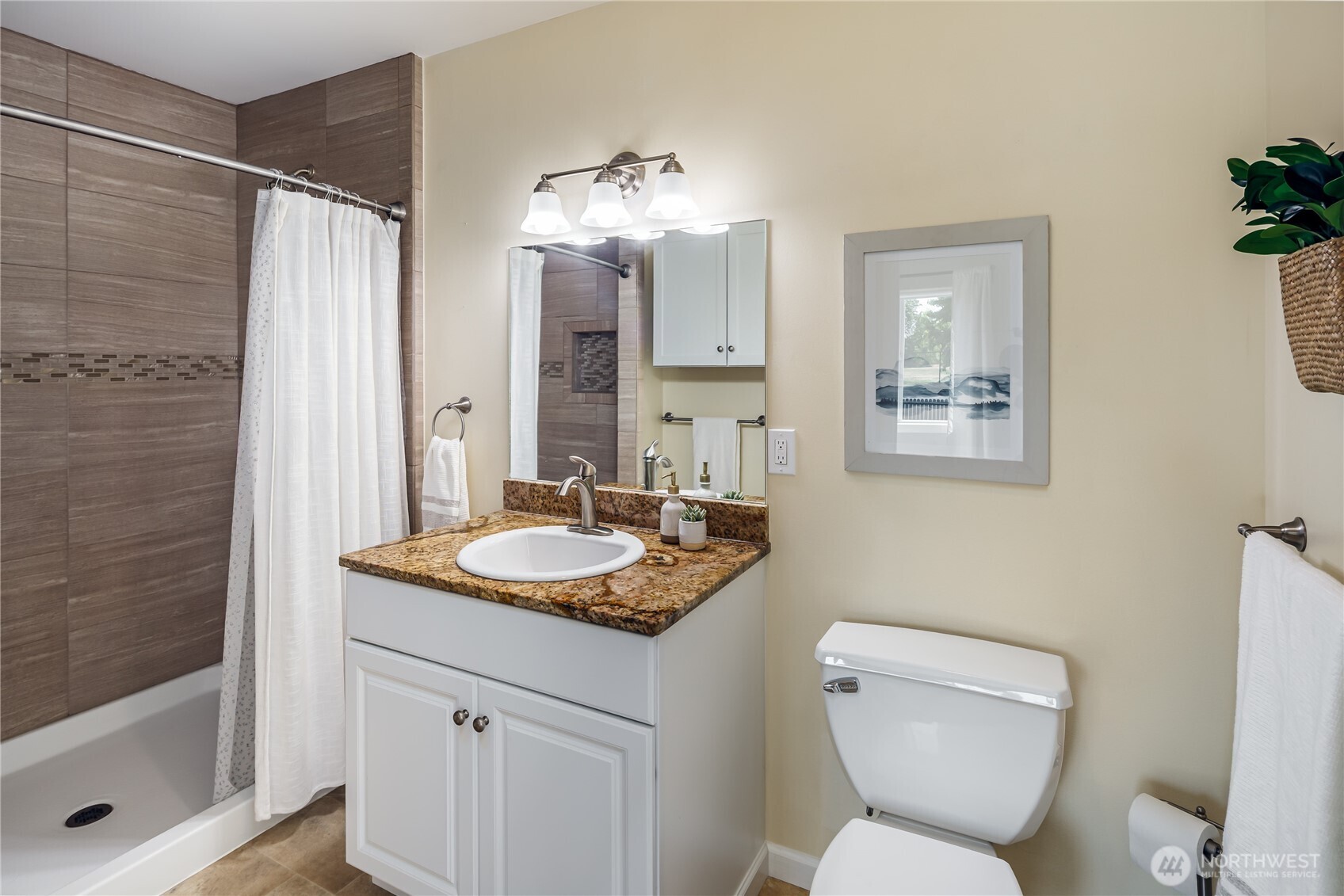 property viewer photo 9