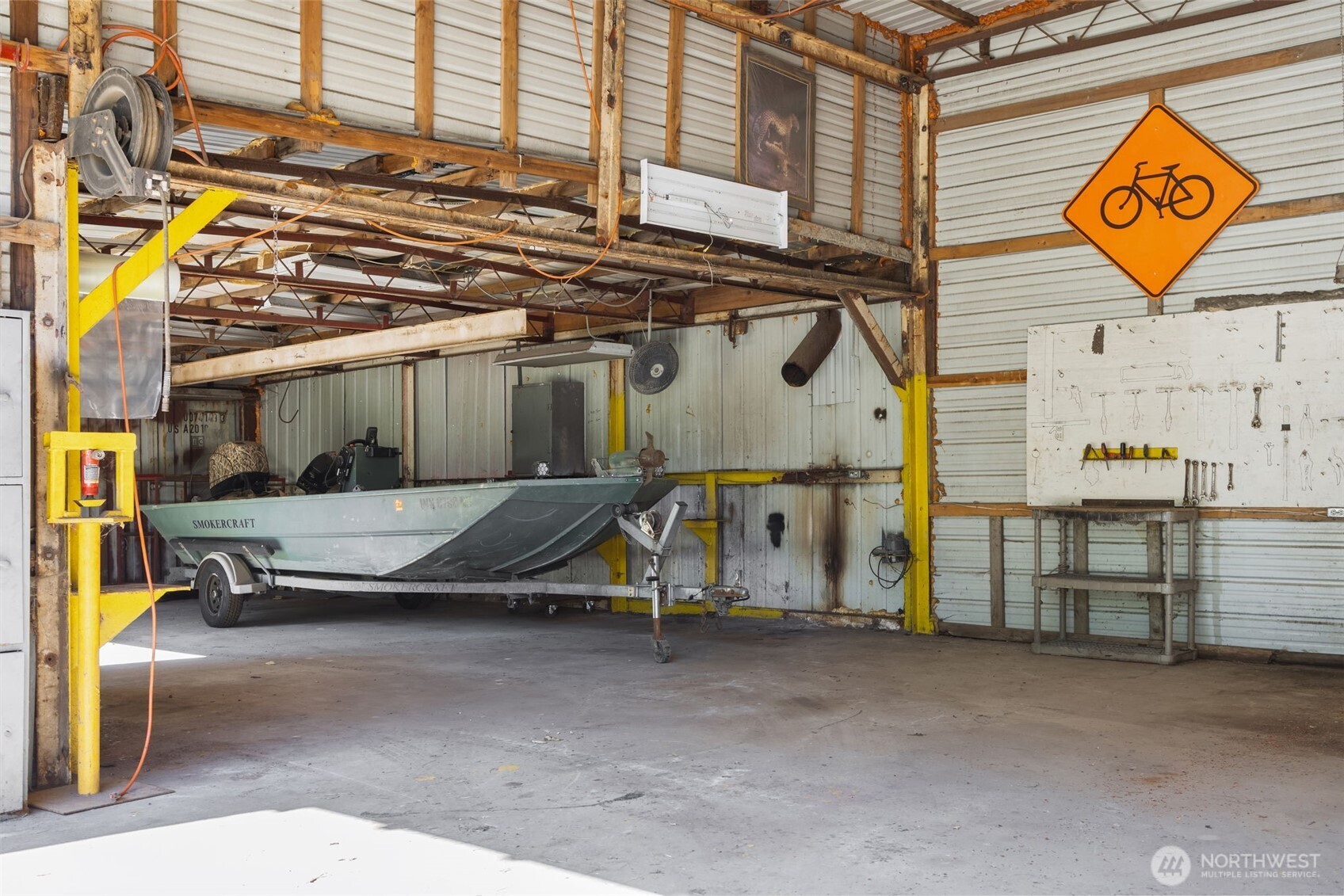 main property photo 31
