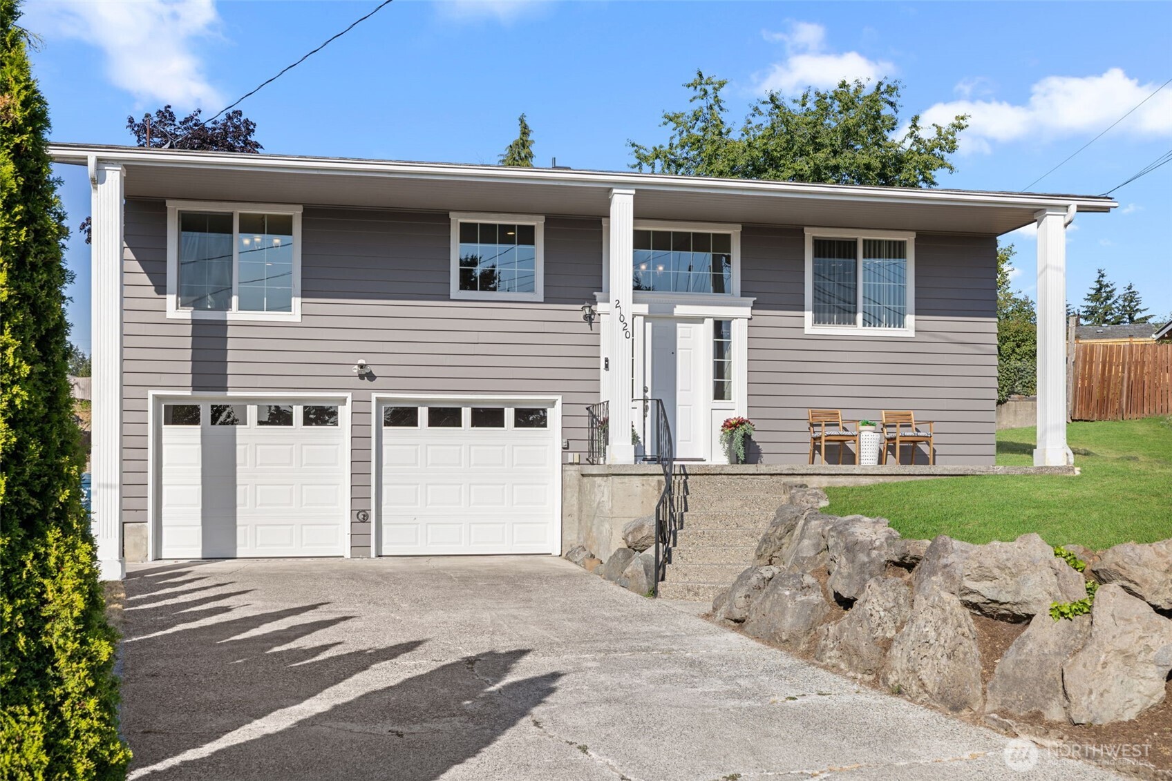 main property photo 0