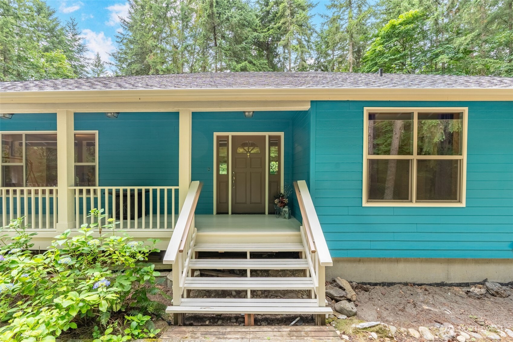 main property photo 0