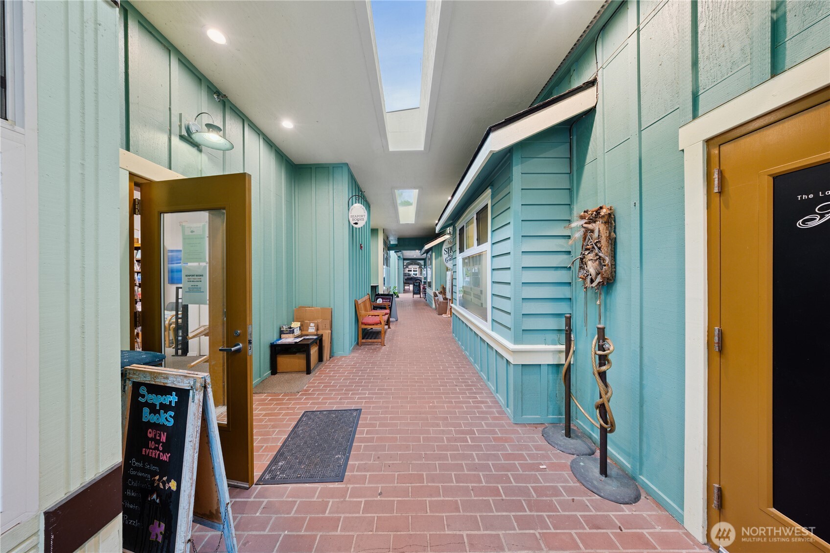 main property photo 18
