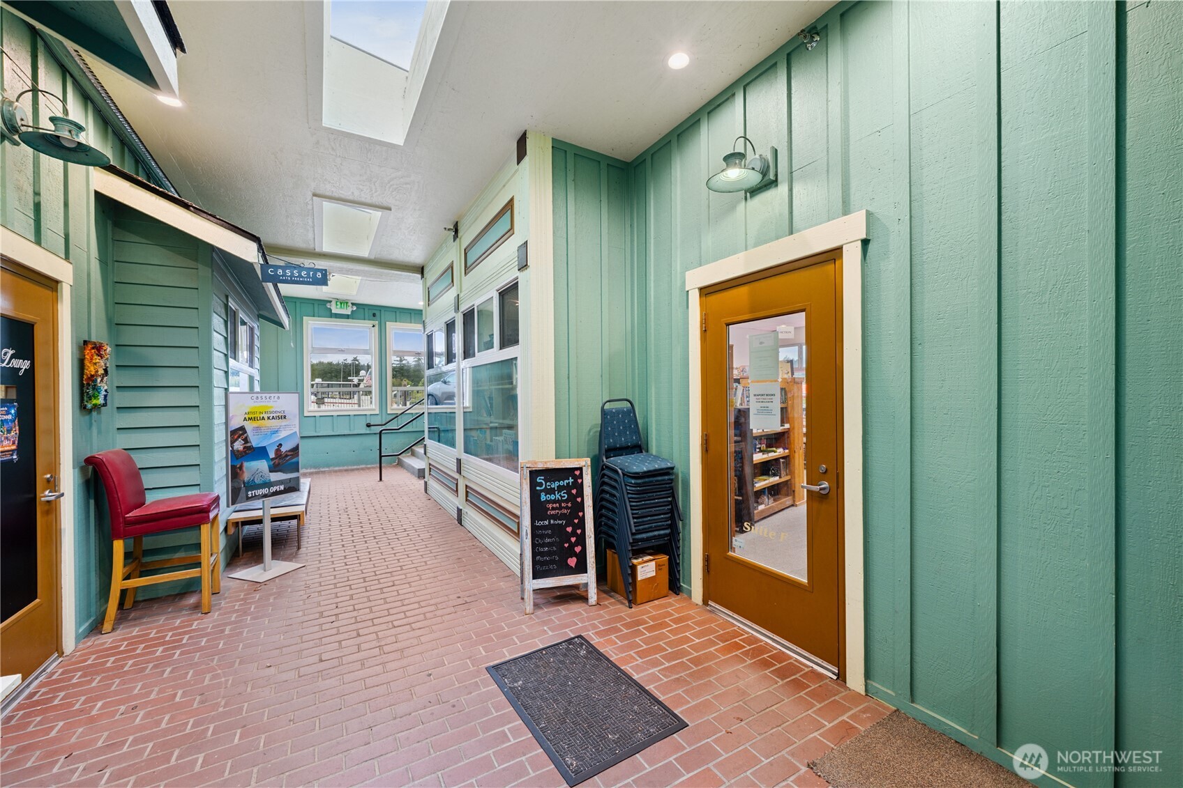 main property photo 19