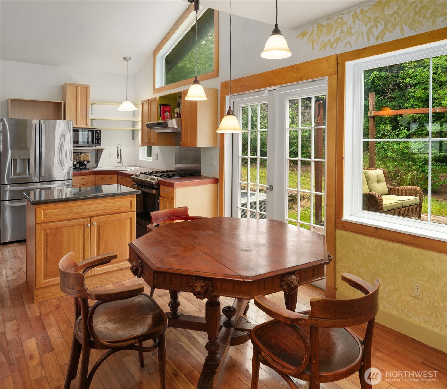 main property photo 3