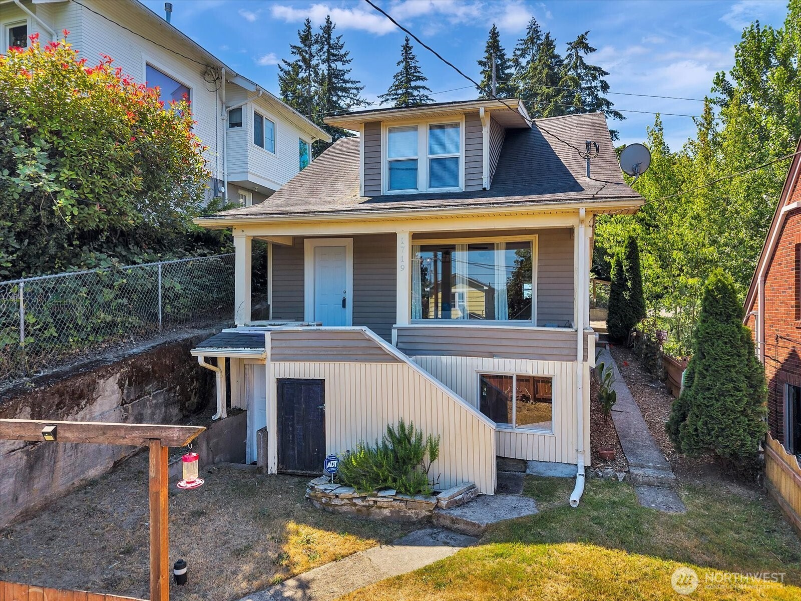 main property photo 0