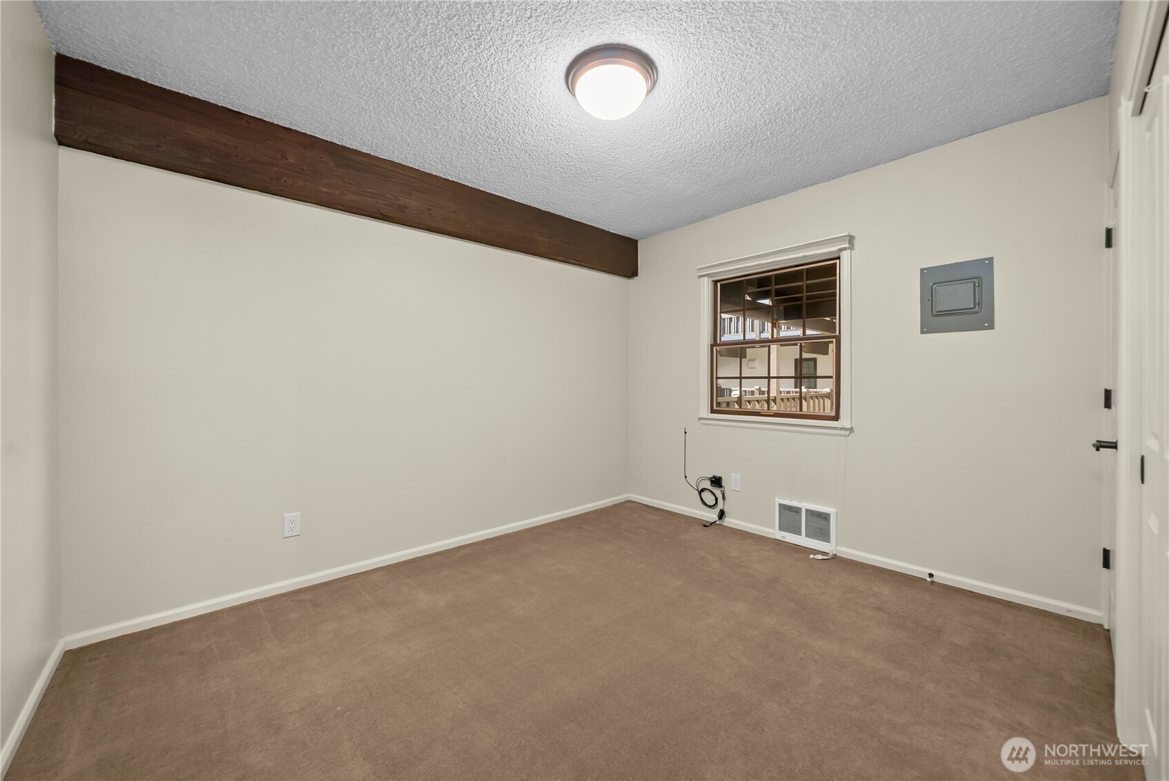 property viewer photo 15