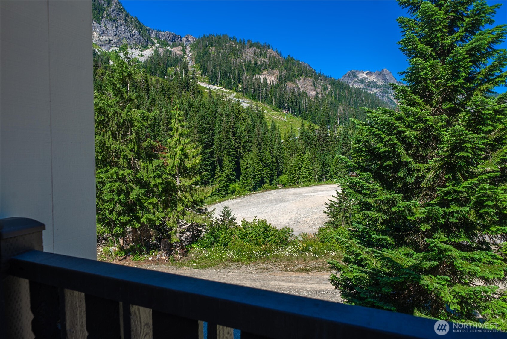 property viewer photo 18