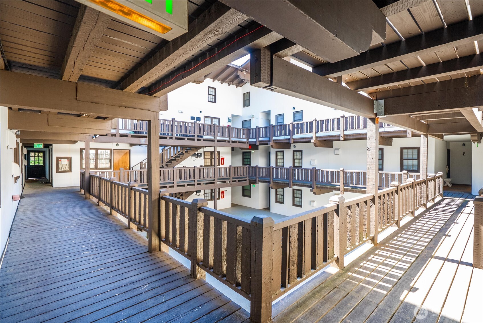property viewer photo 19