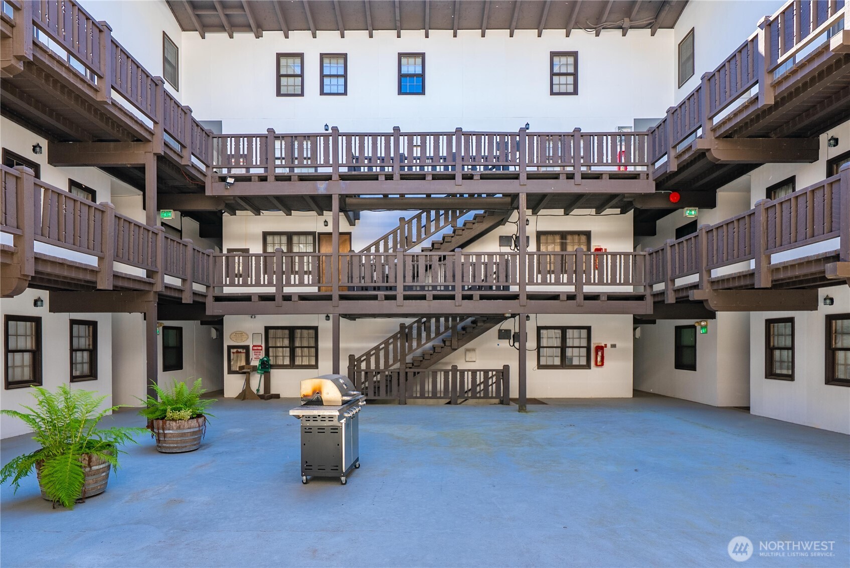 property viewer photo 20