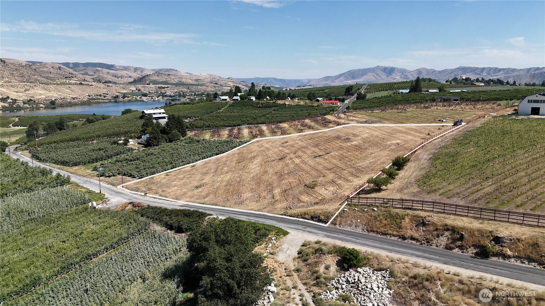 main property photo 15