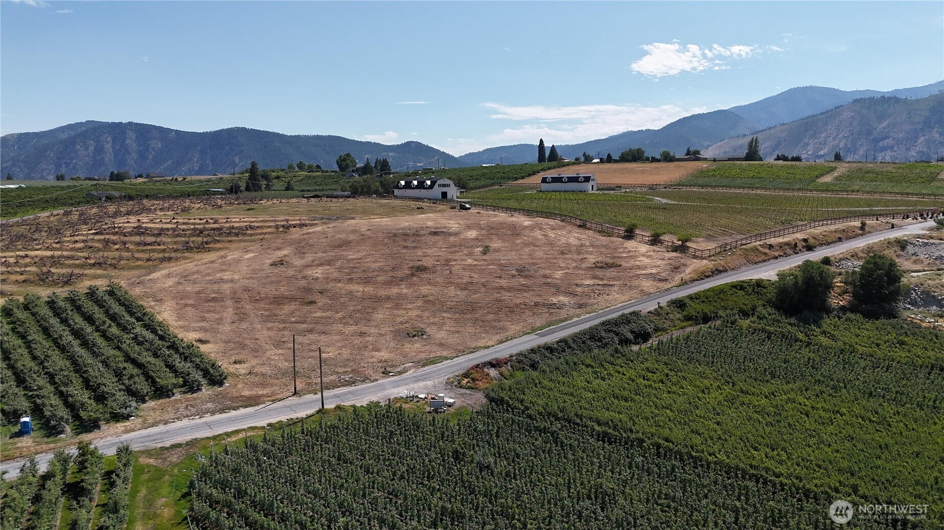 main property photo 18