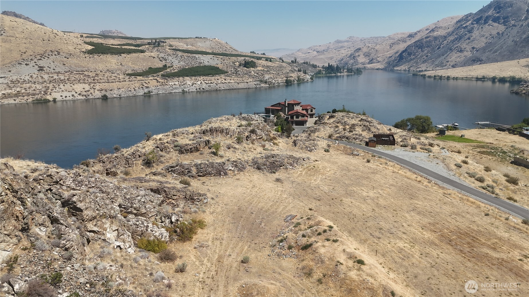 main property photo 24