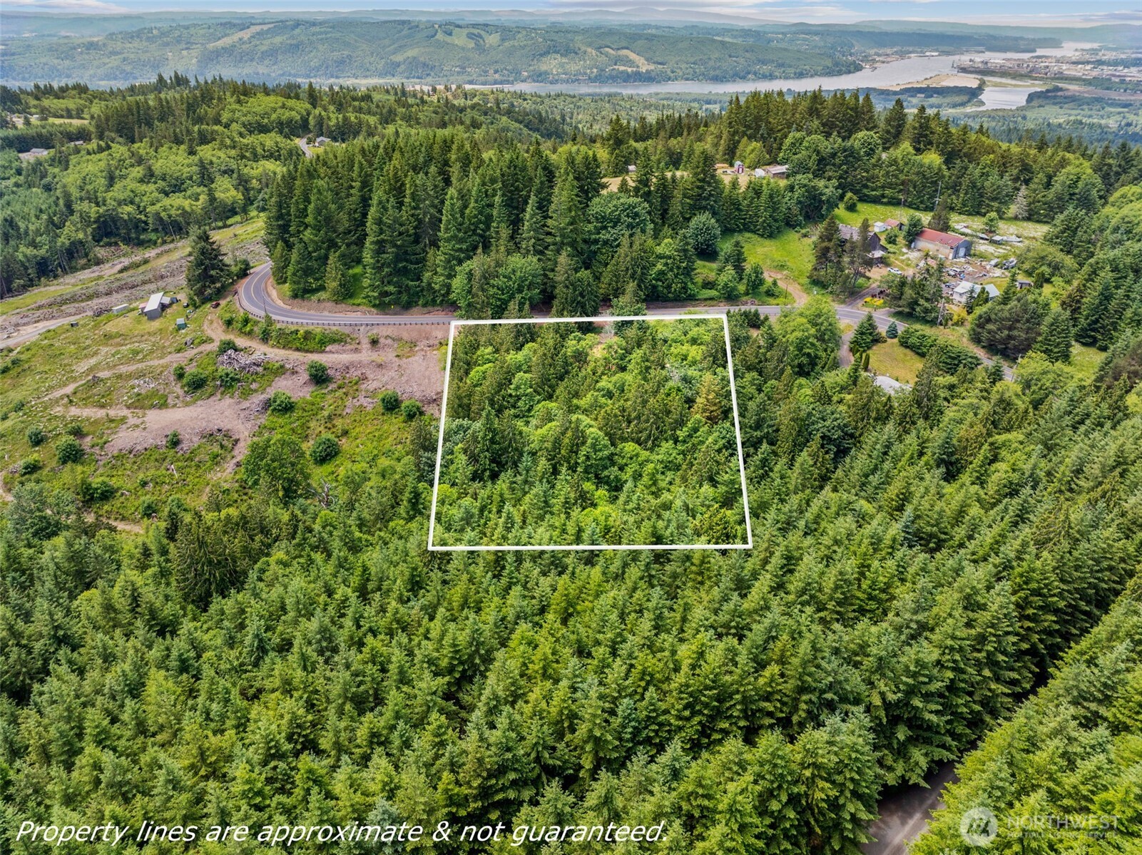 main property photo 15