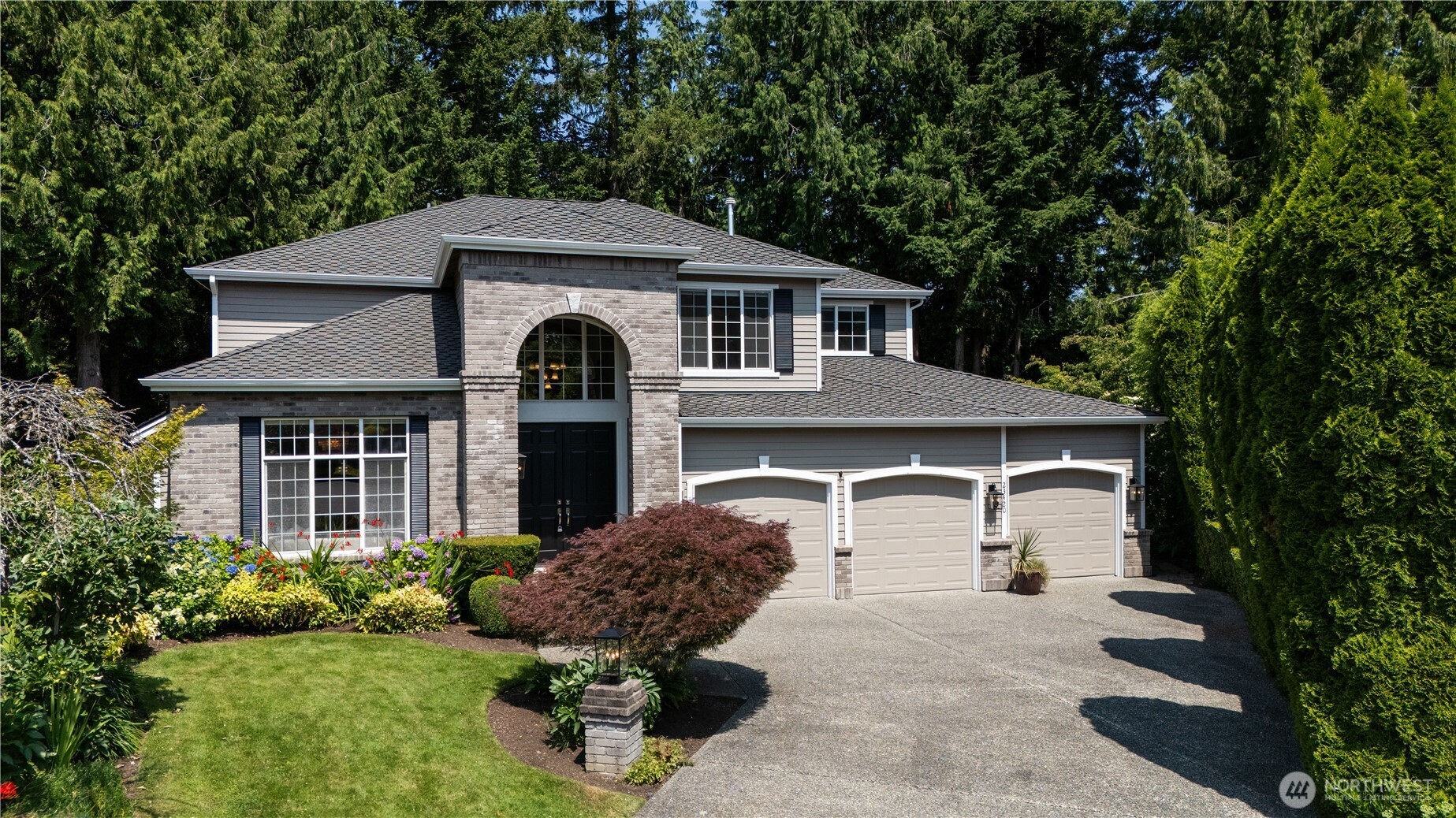 main property photo 0
