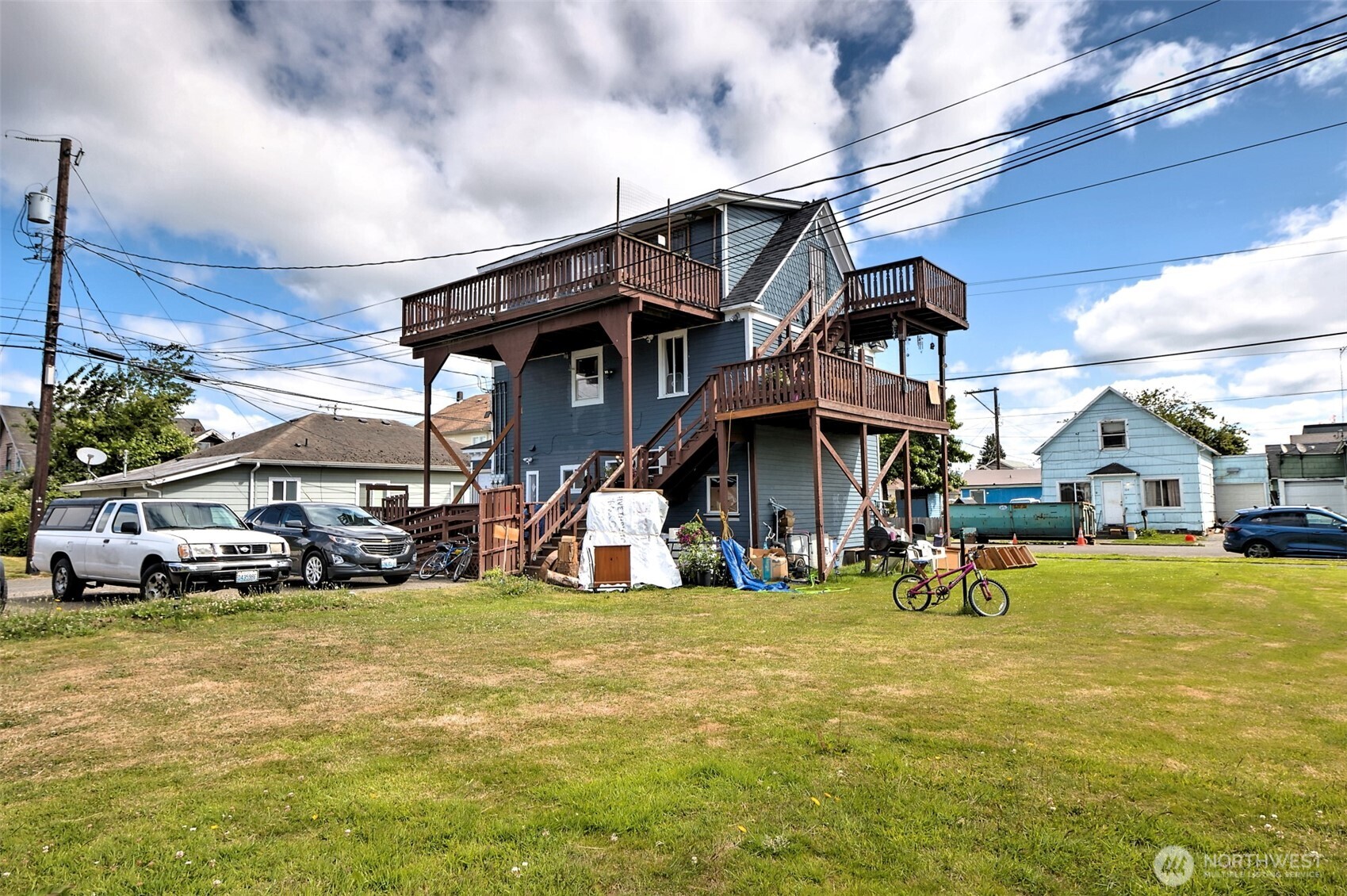 main property photo 5