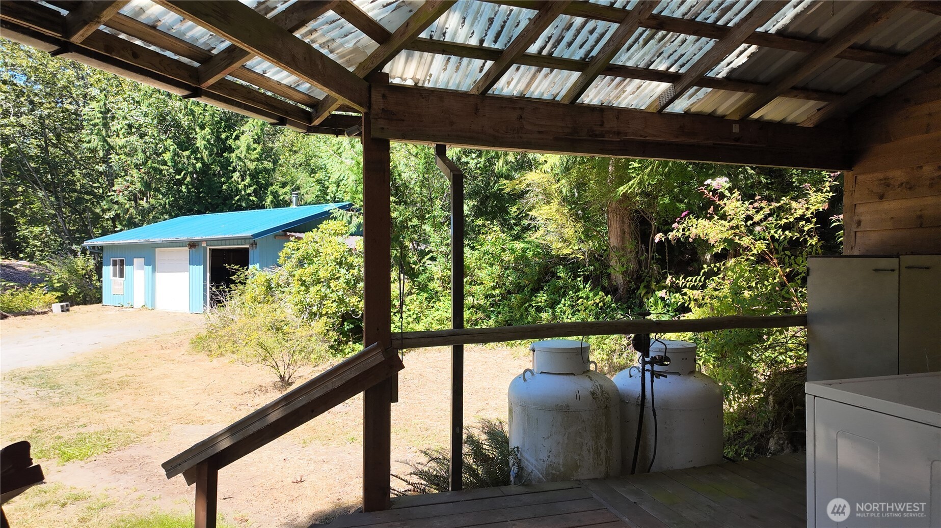 main property photo 8
