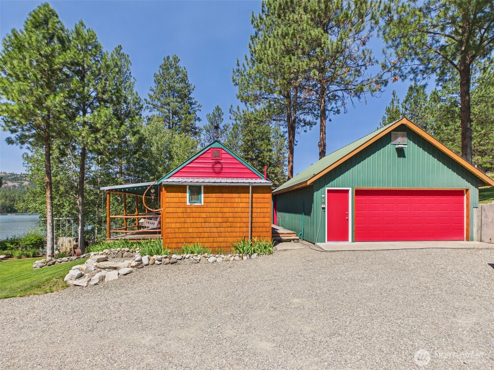 main property photo 21