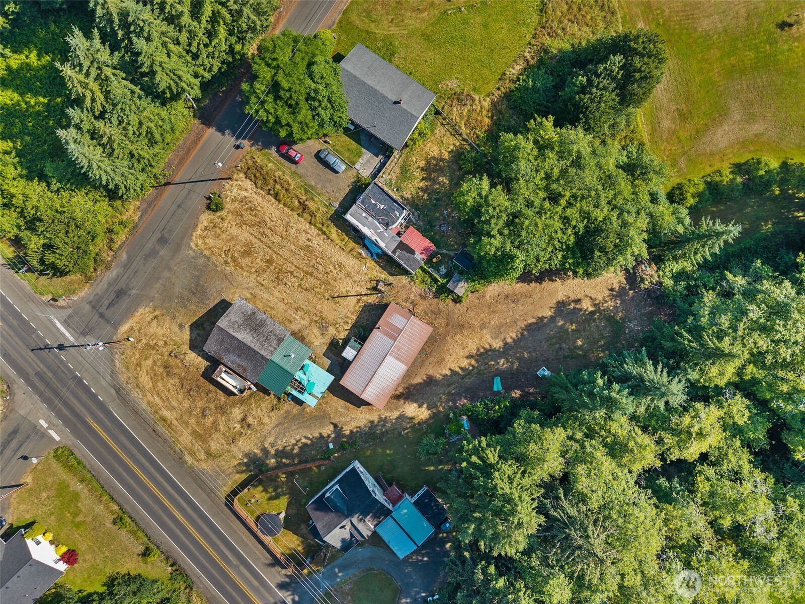 main property photo 26