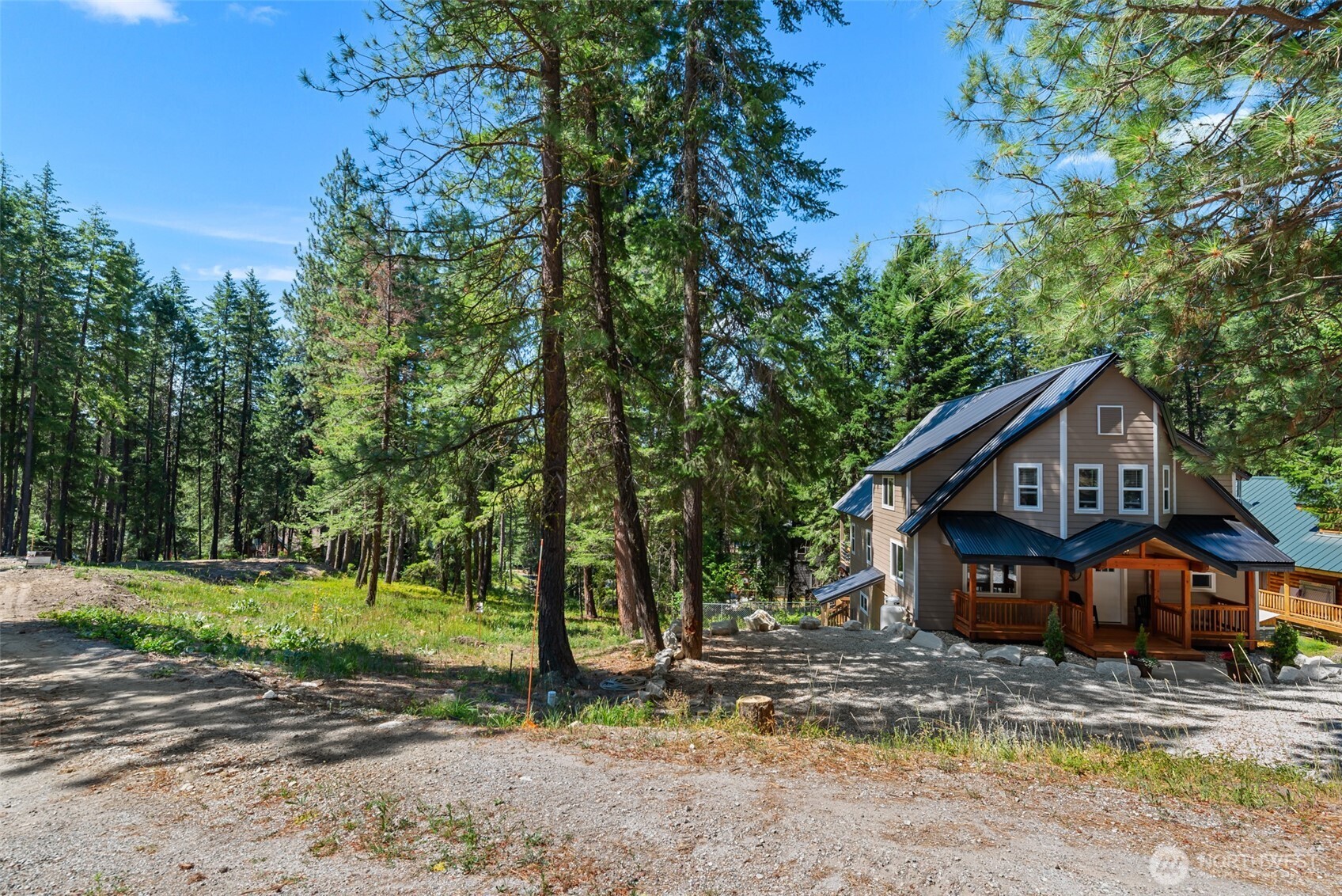 main property photo 2
