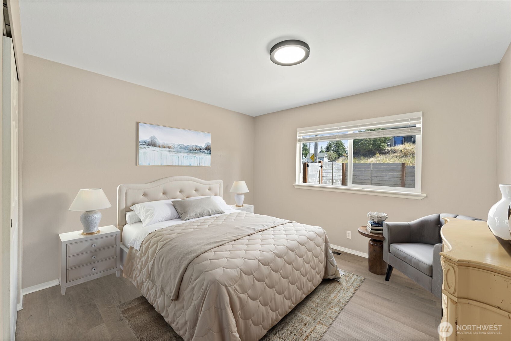 property viewer photo 19