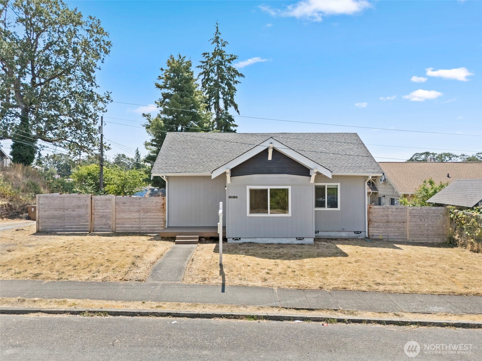 property viewer photo 2