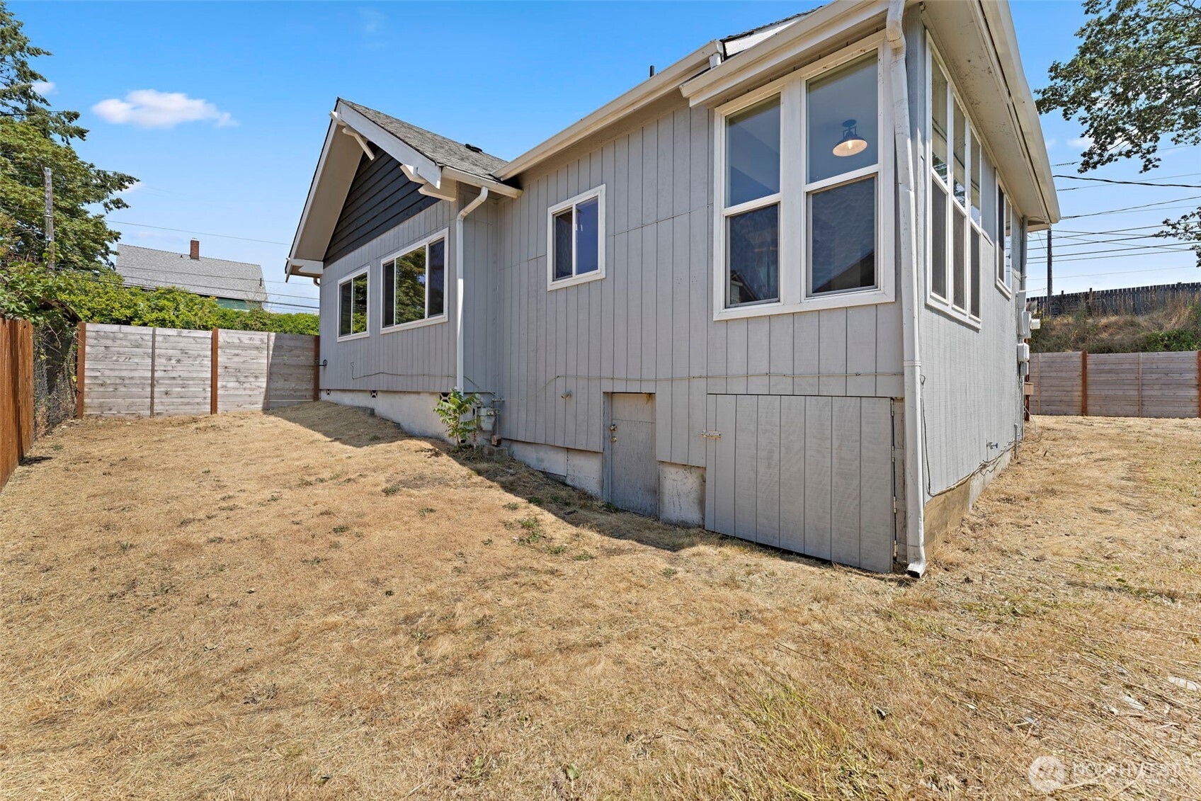 property viewer photo 27