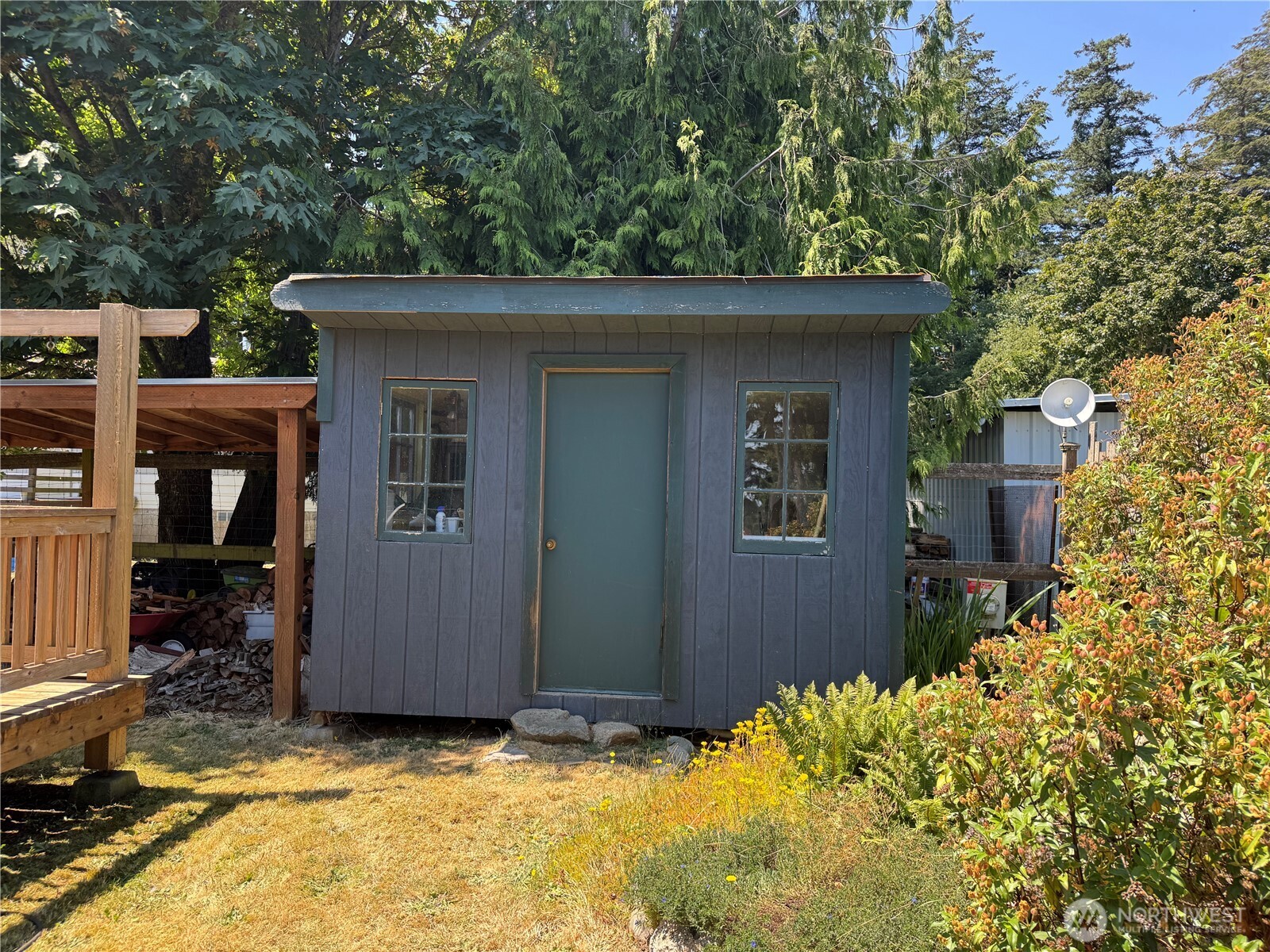 main property photo 32