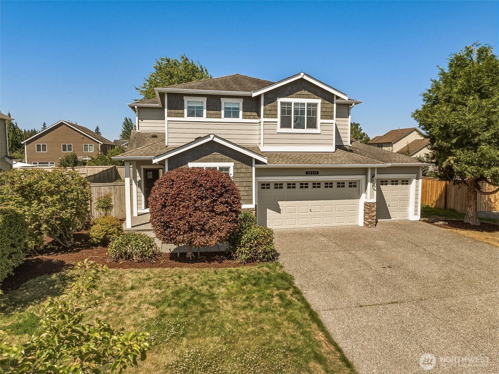 main property photo 0