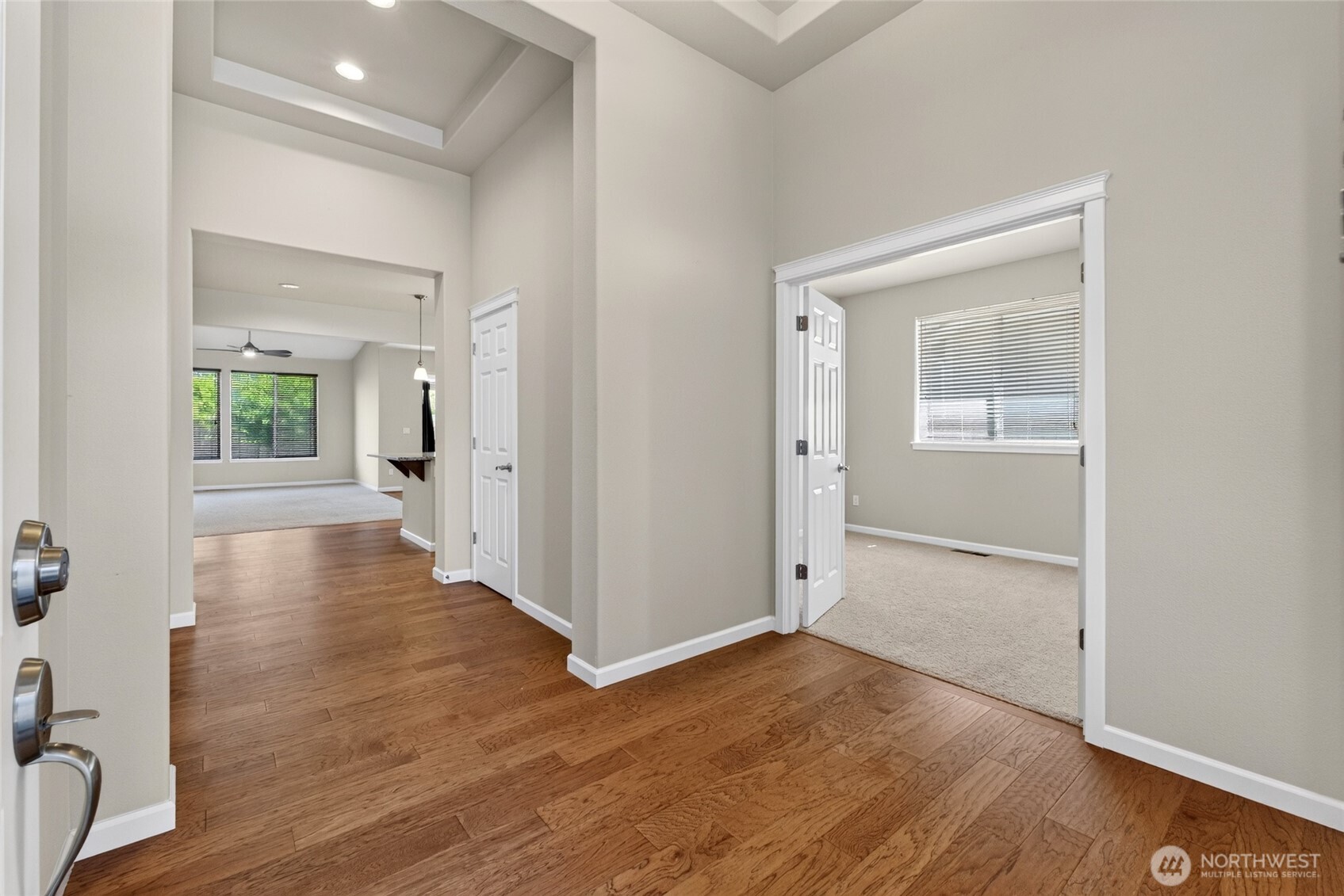 property viewer photo 3