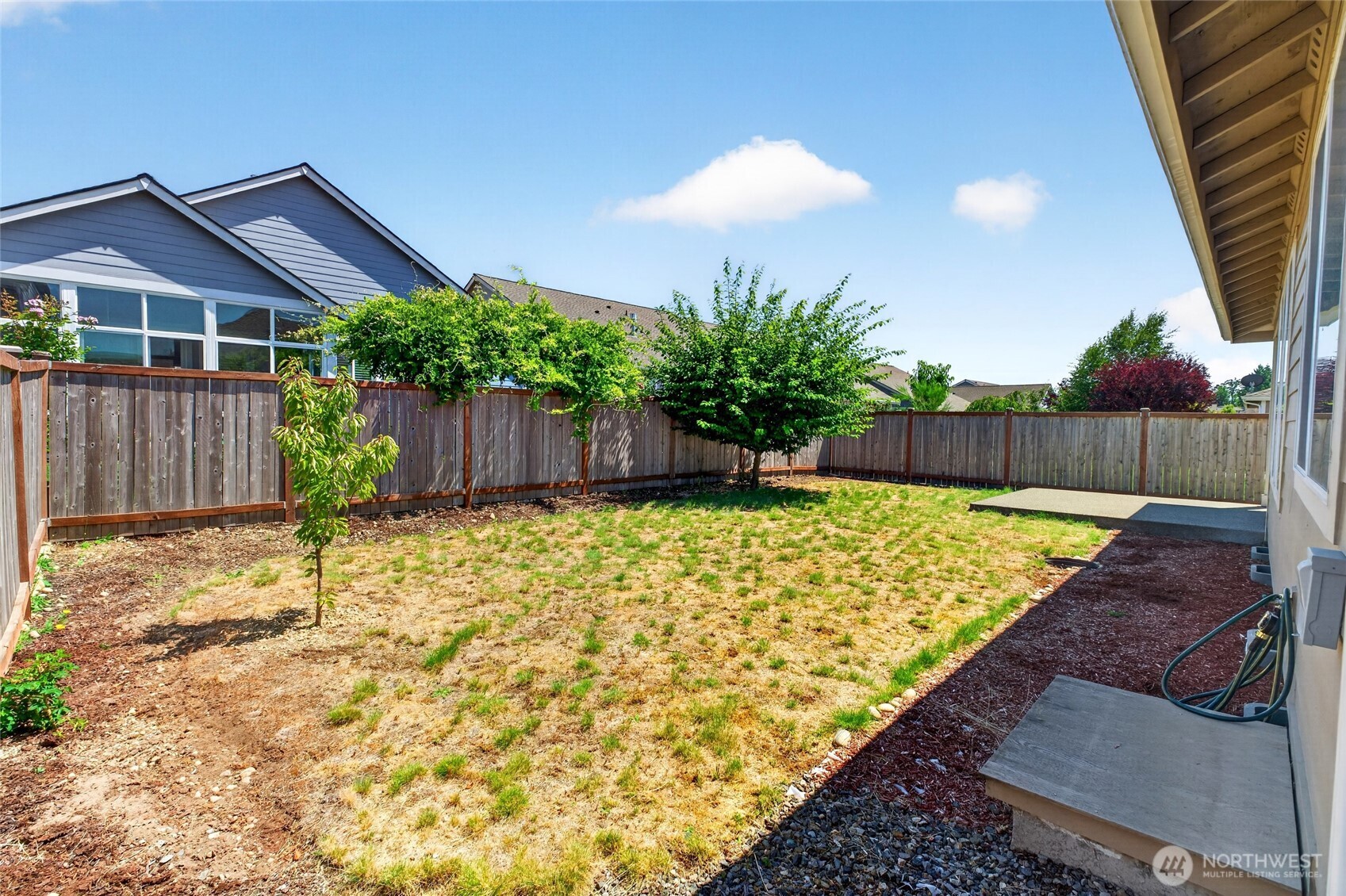 property viewer photo 30
