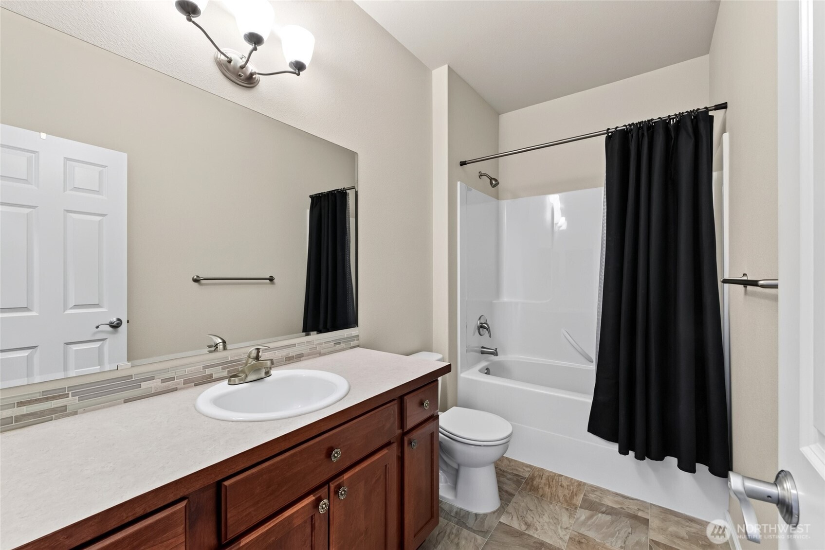 property viewer photo 8
