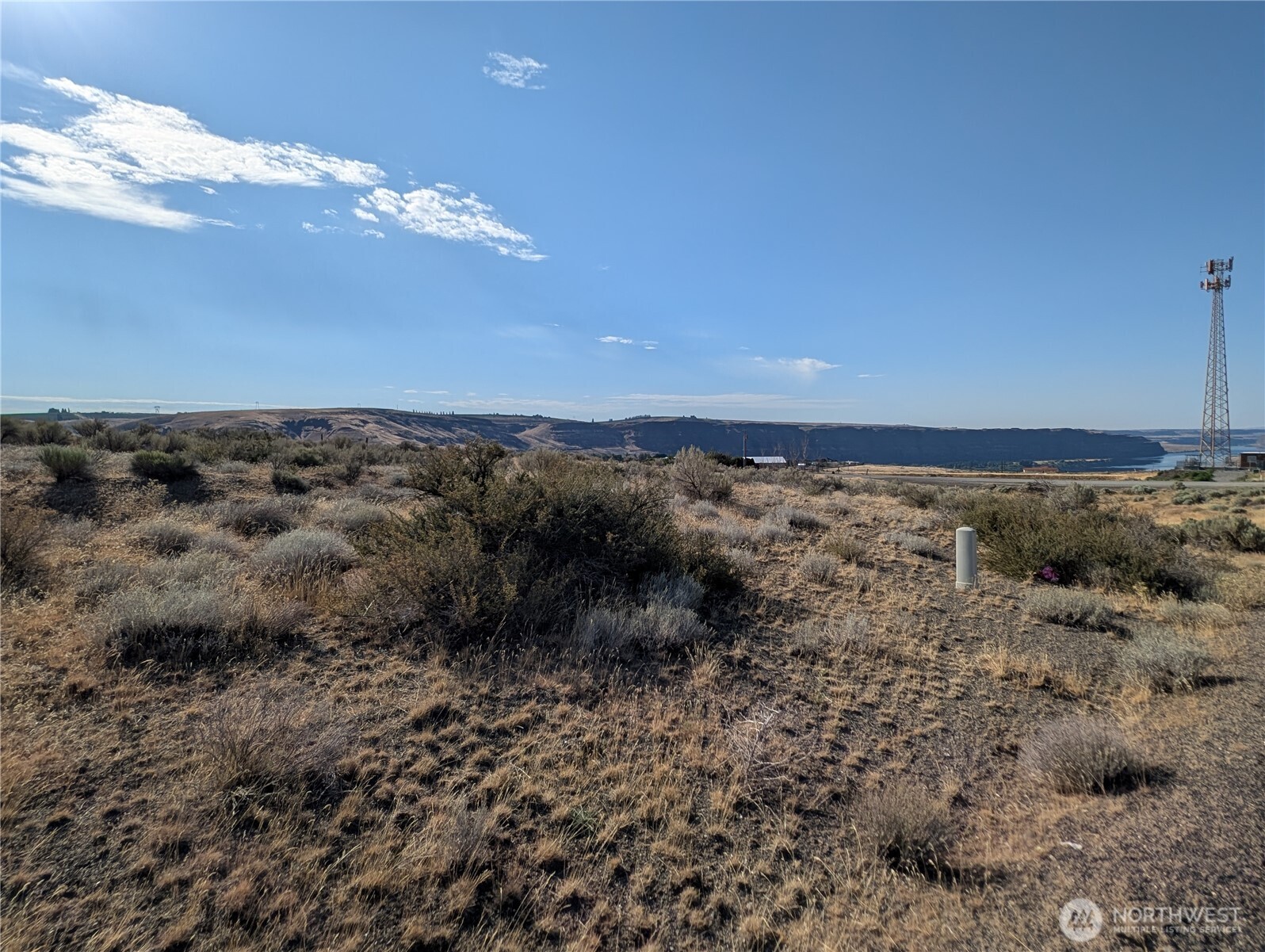 main property photo 0