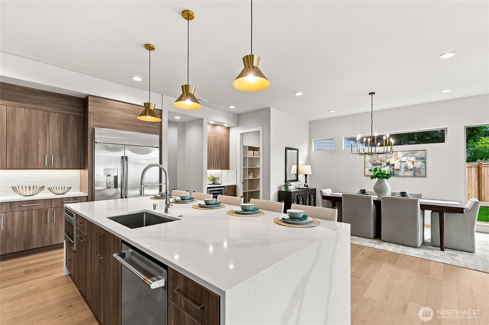 property viewer photo 11