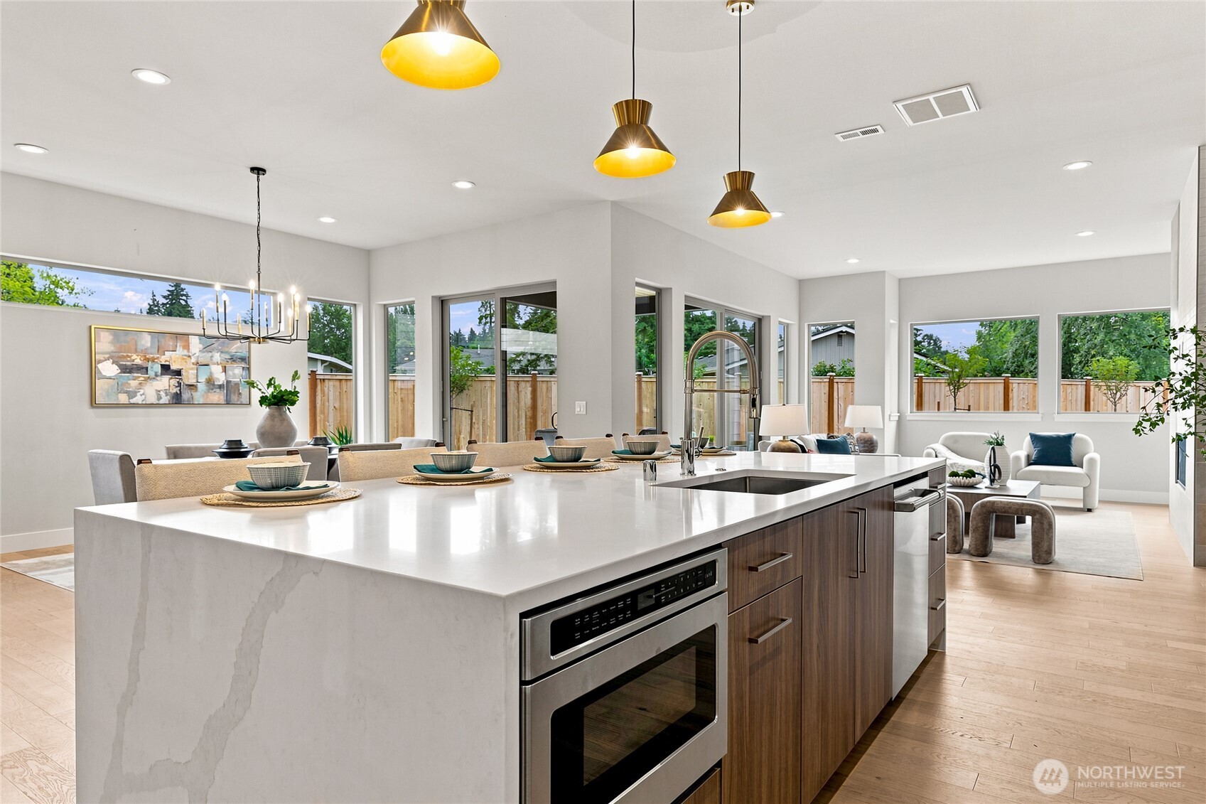 property viewer photo 13