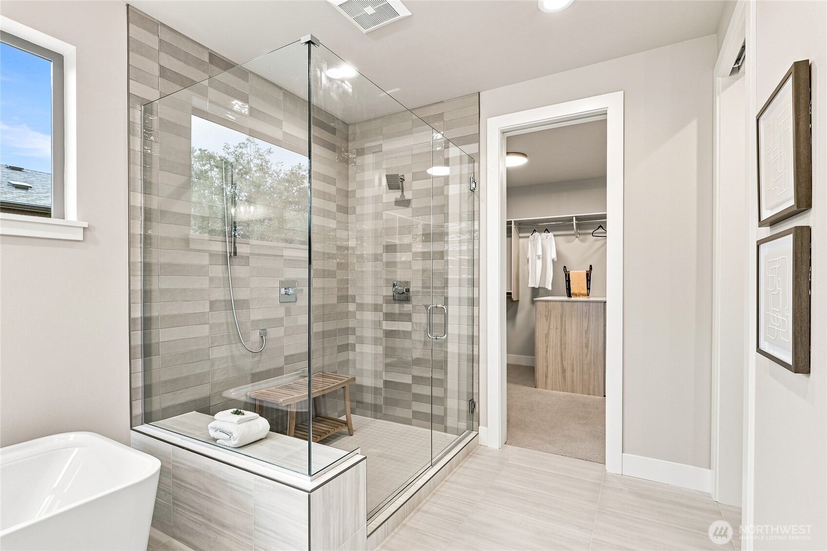 property viewer photo 16