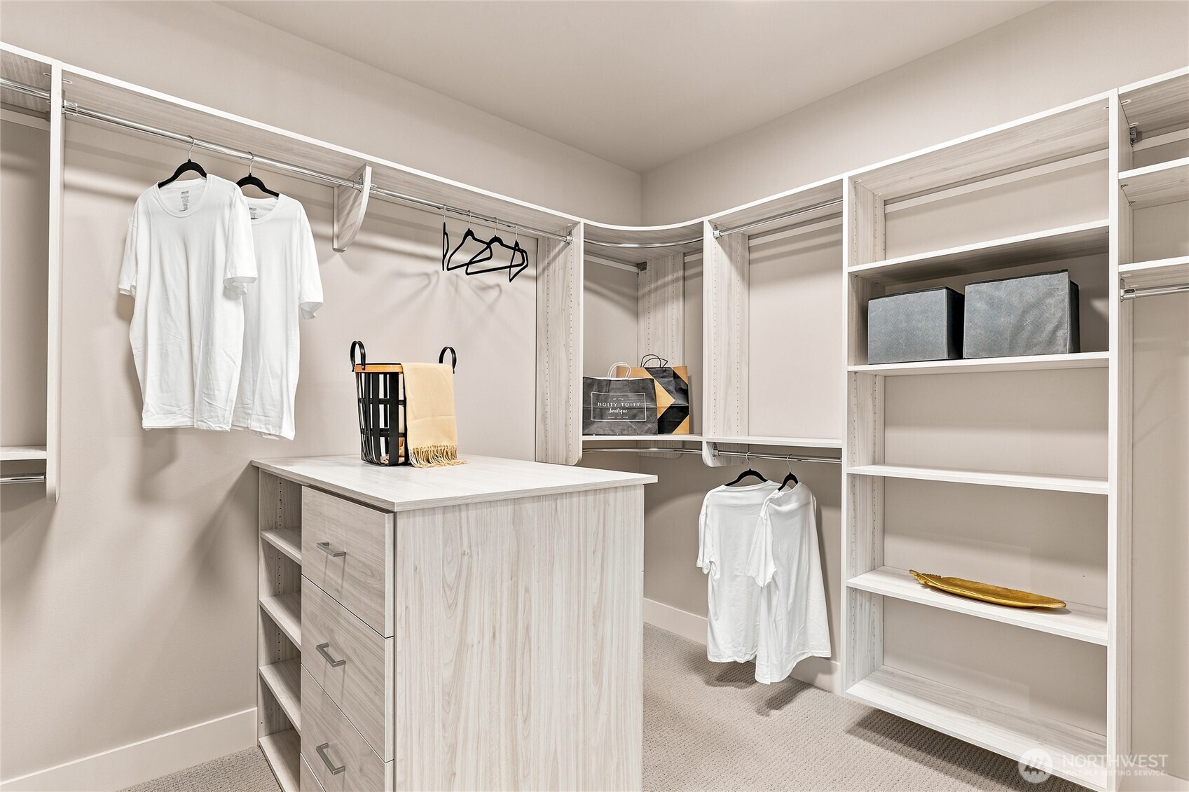 property viewer photo 18