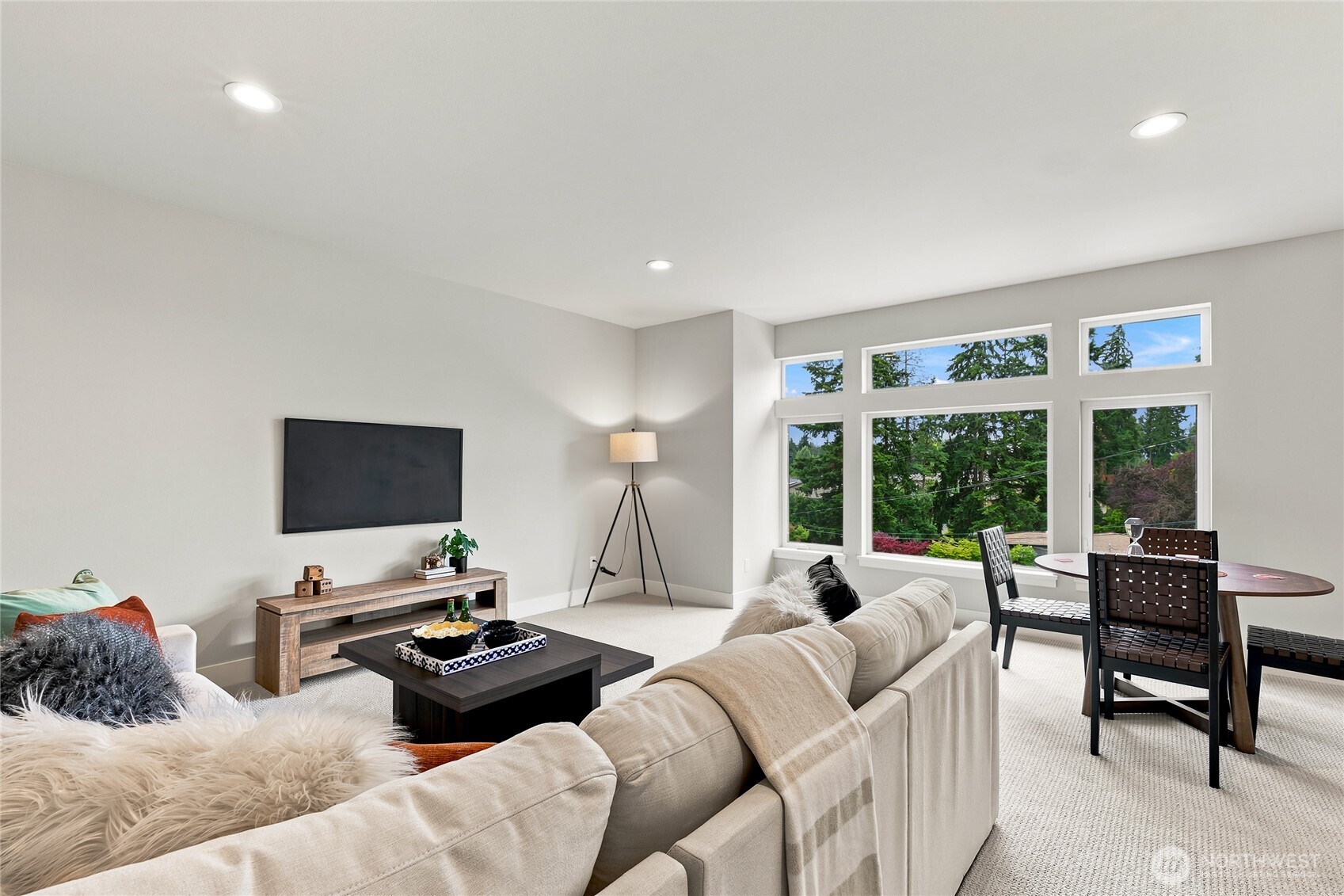 property viewer photo 22