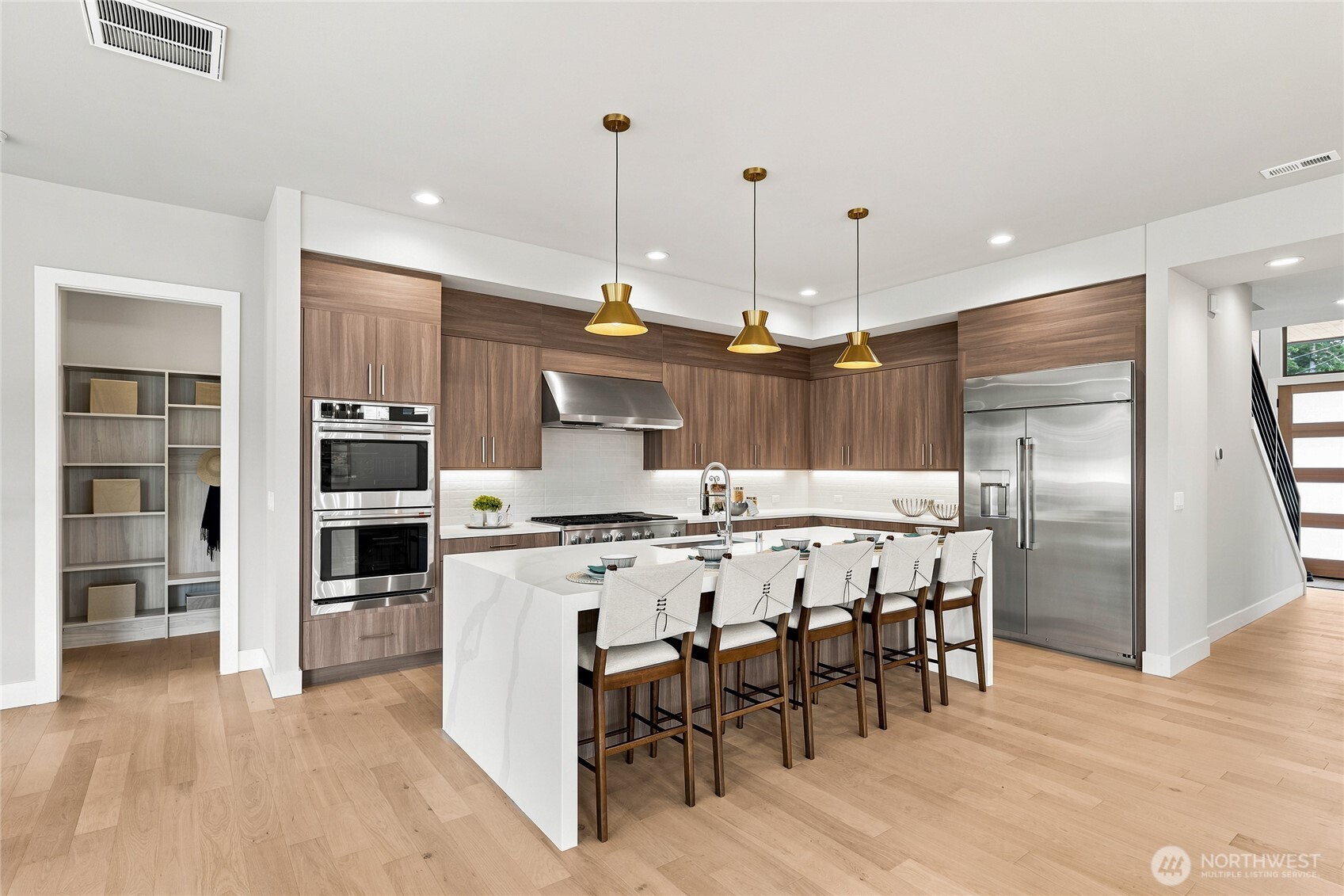 property viewer photo 8
