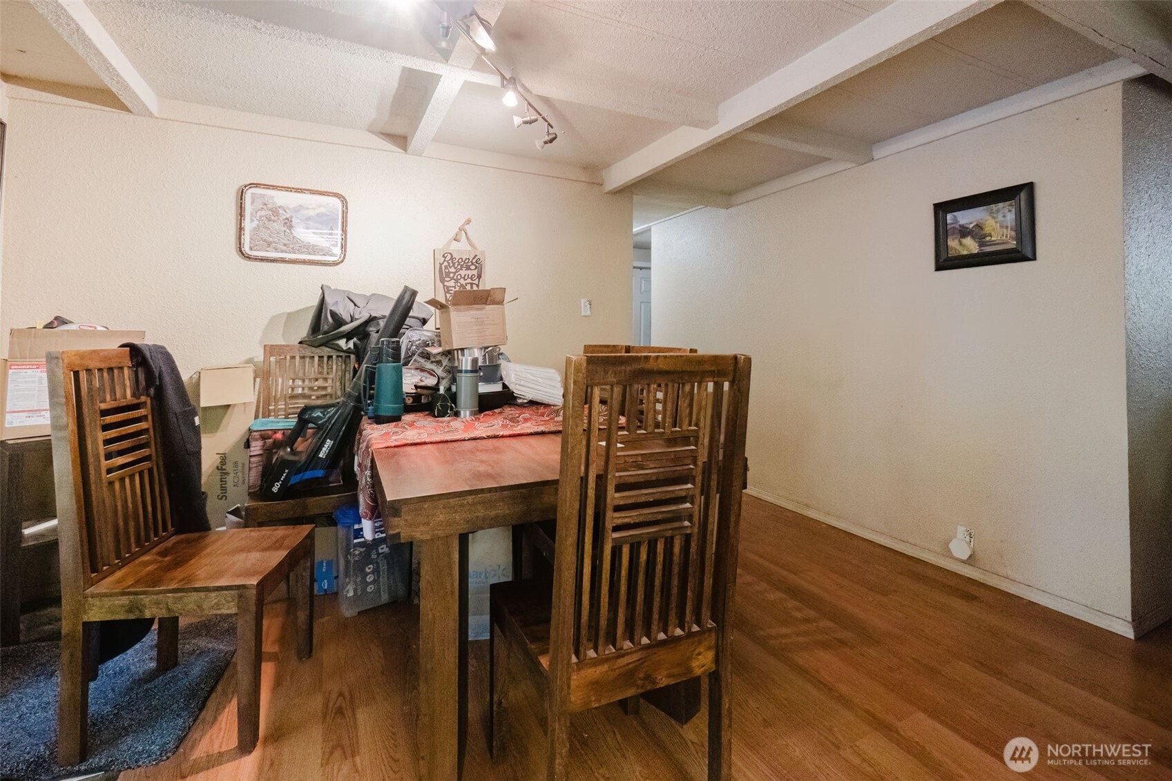 property viewer photo 5