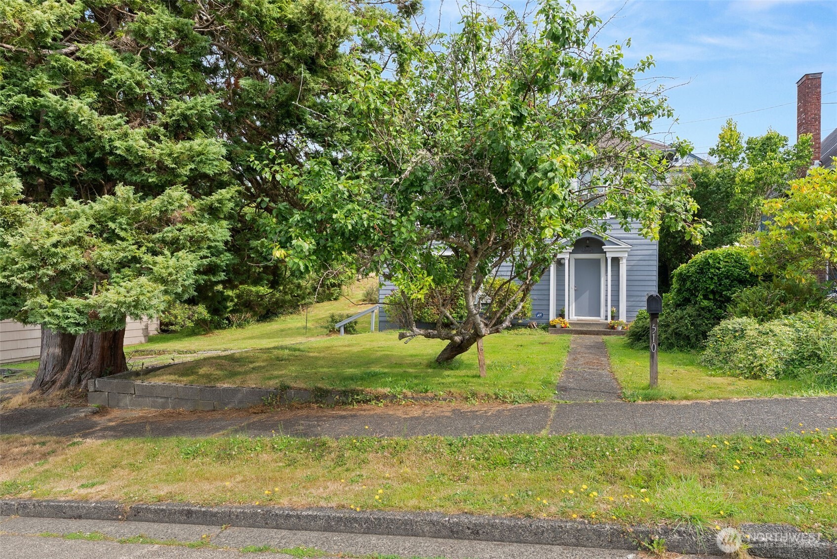 main property photo 29