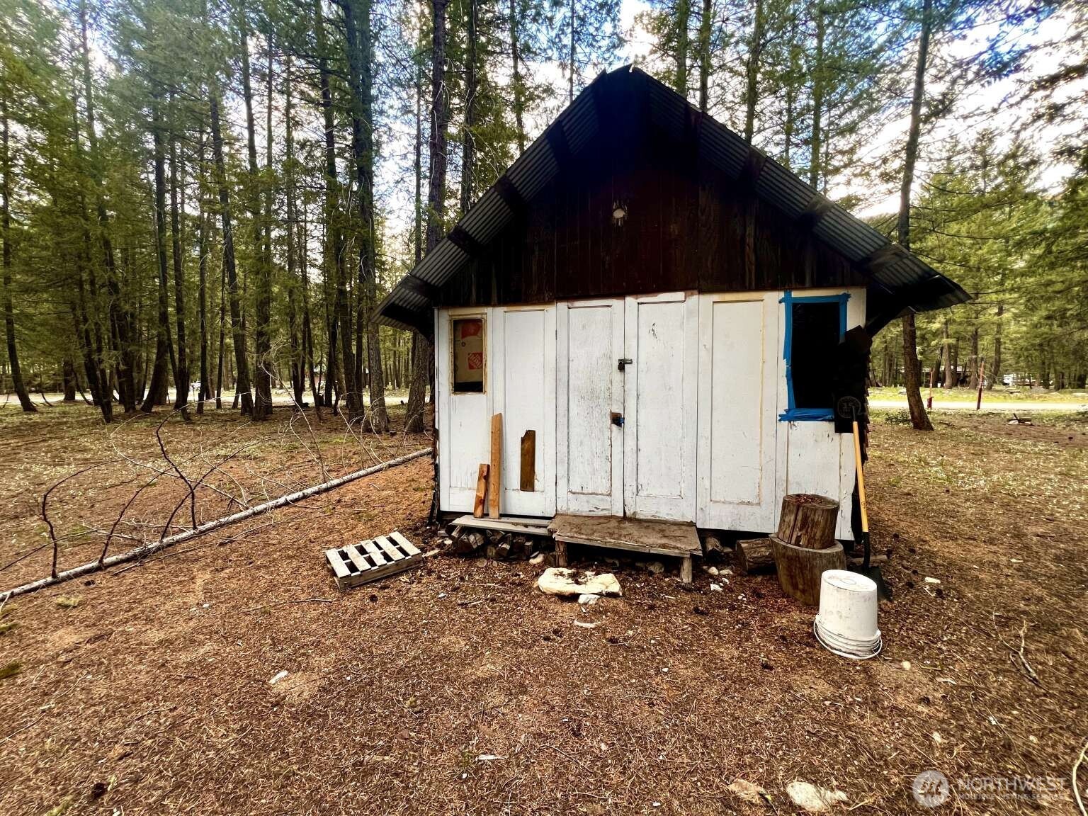 main property photo 14
