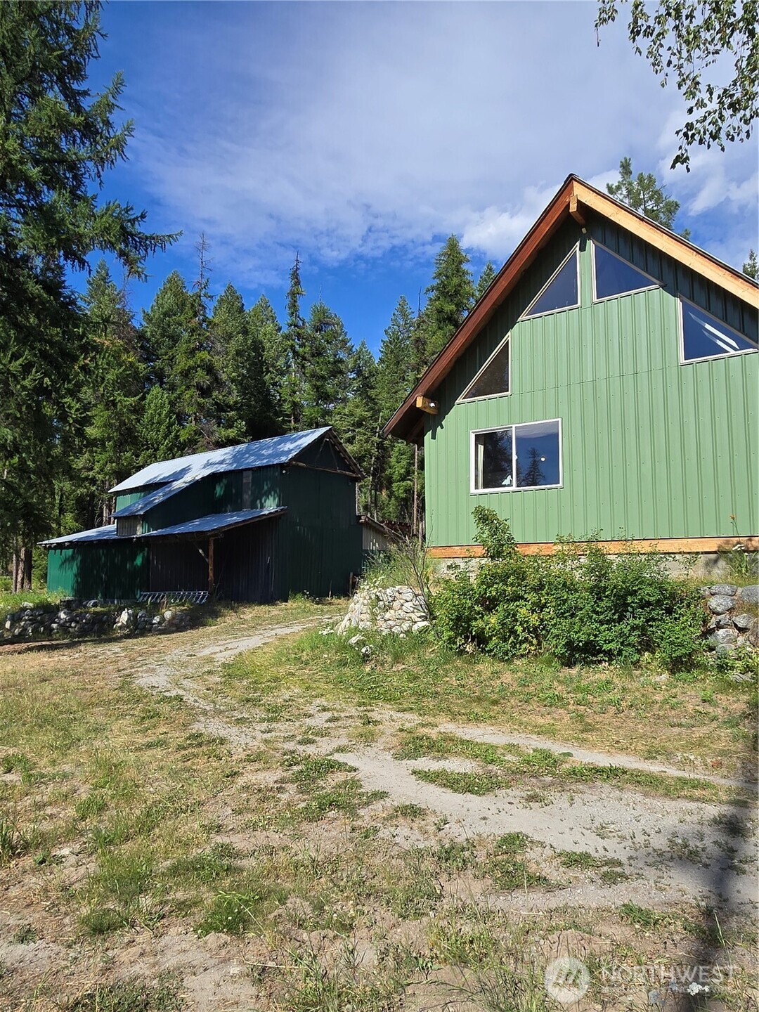 main property photo 3