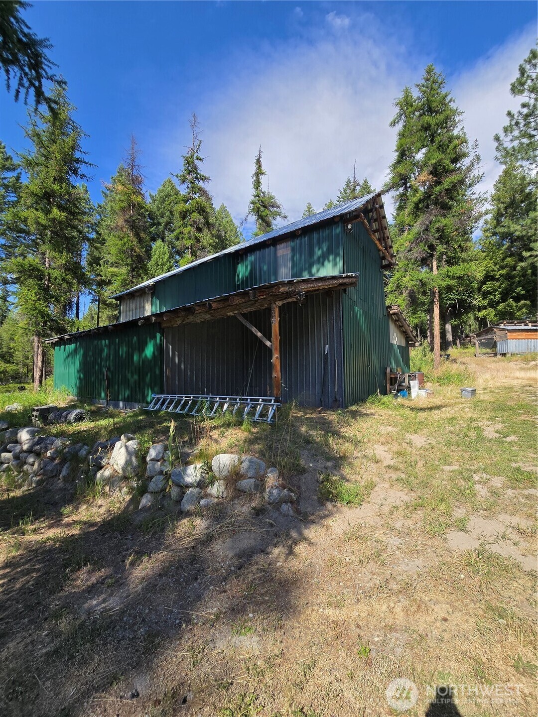 main property photo 4