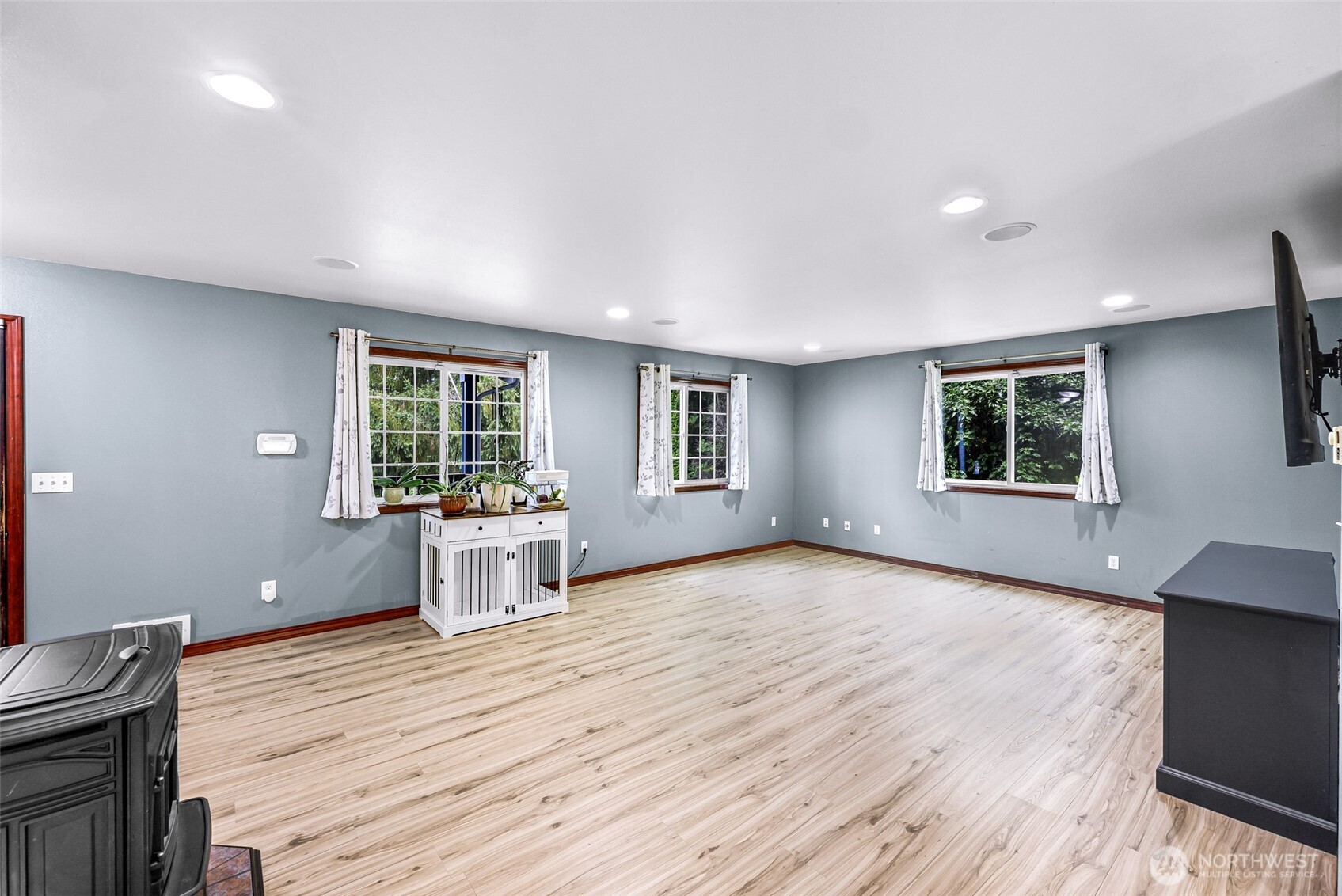 property viewer photo 5