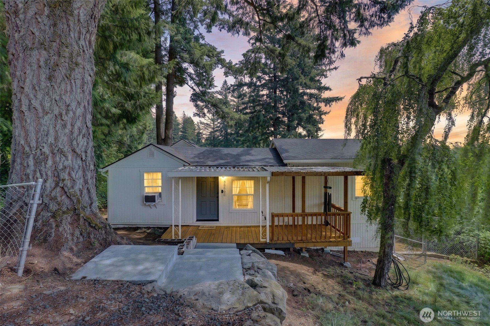 main property photo 0